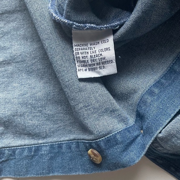 Vintage Bobbie Brooks Denim Short Sleeve - Embroidered Flowers - Size Large - Picture 13 of 14